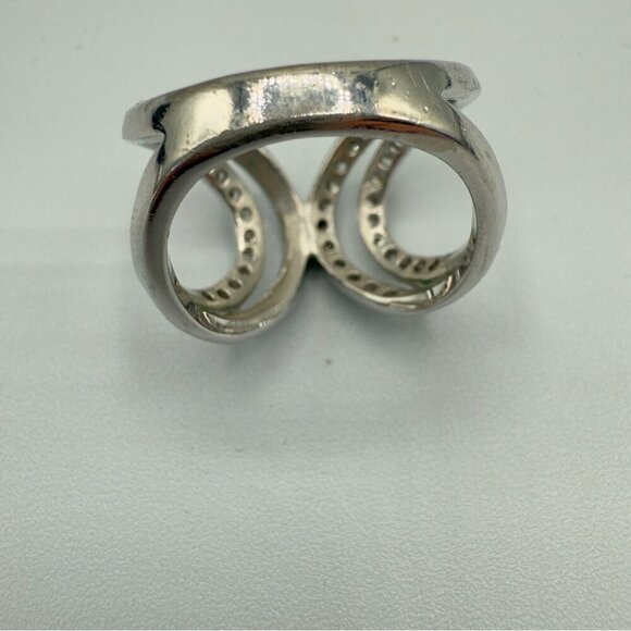 Gorgeous 'Embrace' Infinity Style rIng with CZ studded band - Picture 8 of 14